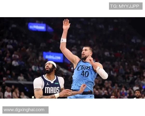 快船大胜独行侠，豪取八连胜——稳步迈向冠军之路