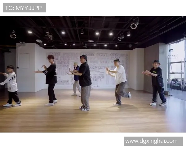 赛后复盘：西安街舞队与深圳街舞队默契配合的精彩瞬间分析